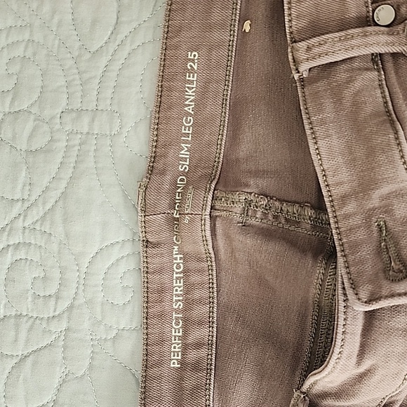 pants - Picture 3 of 3